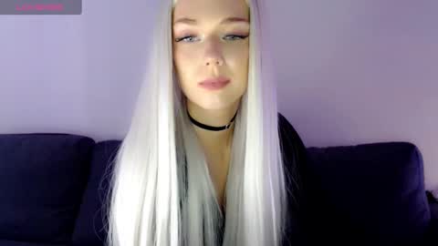 Snapshot of pervyblonde chatting on January 4, 12:05 pm Isabella online show from January 4, 12:05 pm