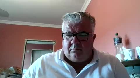 Snapshot of pete112991 chatting on September 19, 2:43 pm pete112991 online show from September 19, 2:43 pm