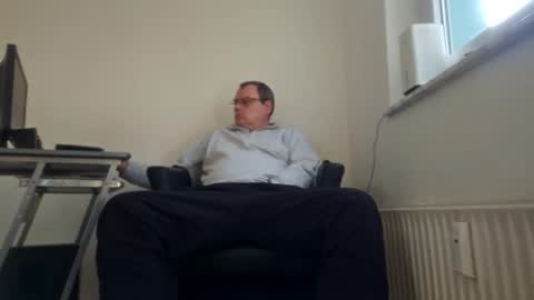 Snapshot of peter_03041976 chatting on January 27, 9:13 am peter_03041976 online show from January 27, 9:13 am