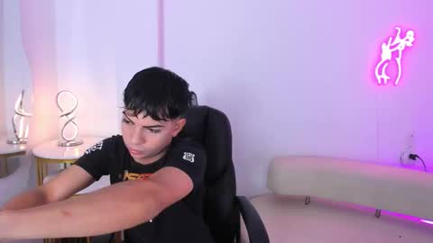 Peter online show from October 10, 6:14 pm