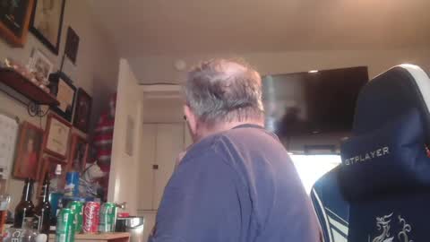 peterinohio57 online show from June 17, 11:59 am