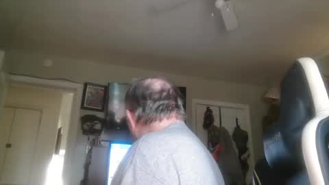 peterinohio57 online show from July 25, 12:03 pm