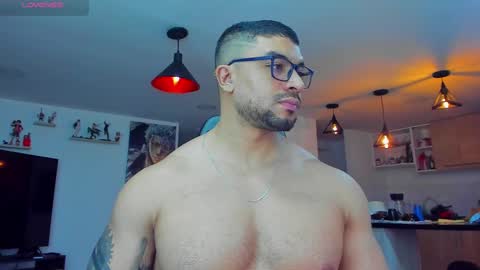 Snapshot of peterjack7 chatting on February 25, 5:19 am Peter Jack online show from February 25, 5:19 am