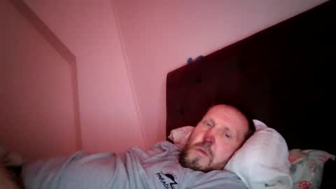 jelle online show from March 25, 12:45 pm