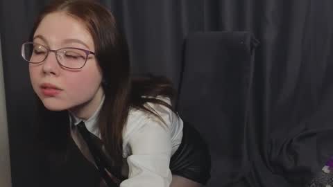 Nicole online show from January 10, 3:18 am