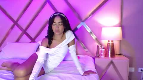 petite luxury online show from September 23, 11:59 am