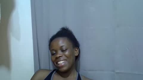 Snapshot of petite_melan chatting on September 21, 3:38 pm petite_melan online show from September 21, 3:38 pm