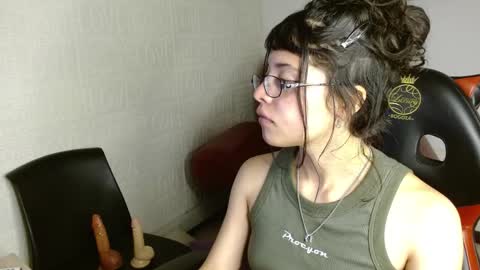 Melody online show from April 10, 2:55 pm