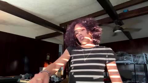 petitebitchsucks online show from January 11, 10:05 pm