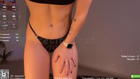 PiperAvery online show from November 20, 2:43 am