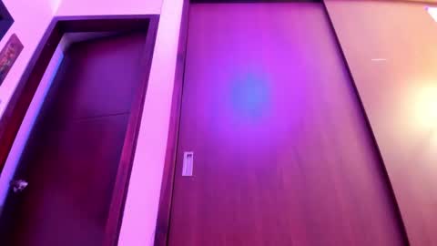 Lunna online show from March 2, 5:23 am