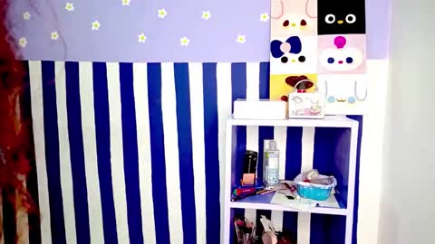 danna online show from April 17, 5:43 am