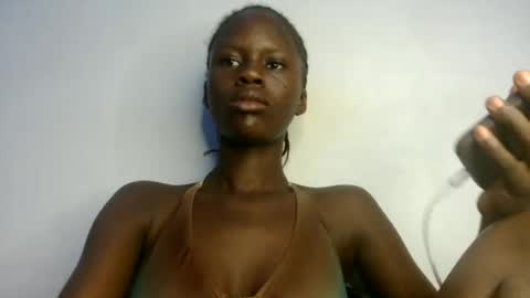 petitgirl88 online show from June 23, 4:31 am