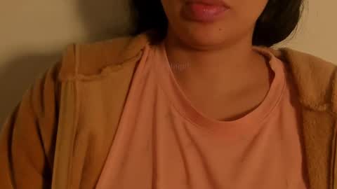 Snapshot of petitgirl_ chatting on October 5, 2:53 am J A S S online show from October 5, 2:53 am