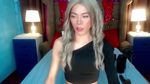 Snapshot of pettie_bigload chatting on February 16, 2:43 pm Jim online show from February 16, 2:43 pm