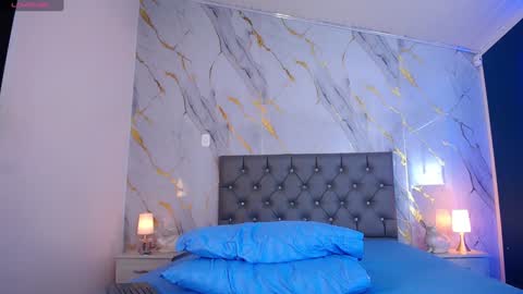 Pettit Courtny online show from February 5, 10:55 pm