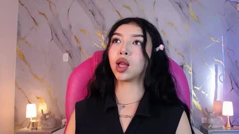 Pettit Courtny online show from March 10, 7:50 pm