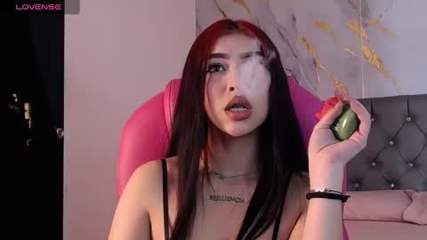 Pettit Courtny online show from February 10, 8:10 pm