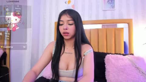 Pettit Courtny online show from September 19, 10:57 pm