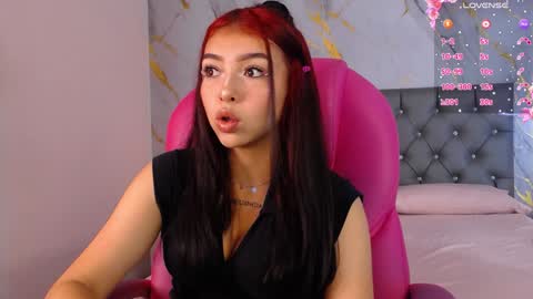 Pettit Courtny online show from February 8, 7:38 pm