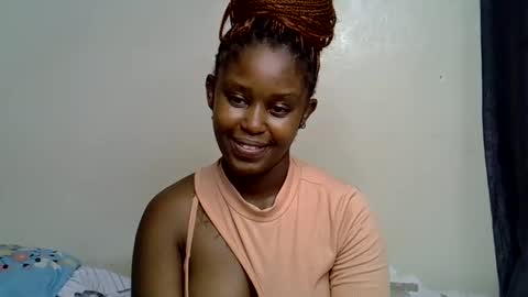 pettite_gal online show from May 24, 6:36 pm