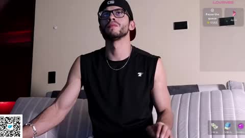 phantom_bigger1 online show from March 30, 2:55 am