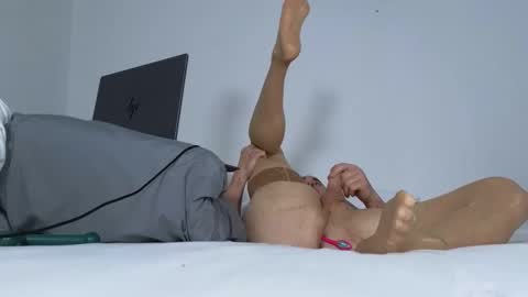 TheSkyeWoods online show from October 21, 10:46 pm