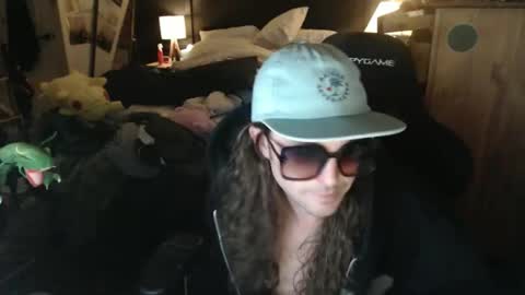 pheeelz online show from April 26, 12:30 am