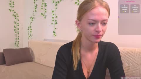 Snapshot of philippagales chatting on September 24, 10:00 am Margot call me Margot Robbie online show from September 24, 10:00 am