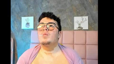 phillip_walker2026 online show from May 9, 11:44 pm