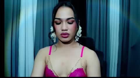 laura online show from February 4, 6:50 am