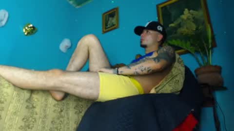 phlilloyhighclouds online show from January 31, 7:51 pm