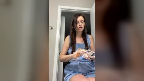 photobabe online show from August 10, 4:50 am