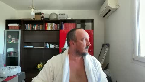 picard256 online show from April 11, 8:51 am