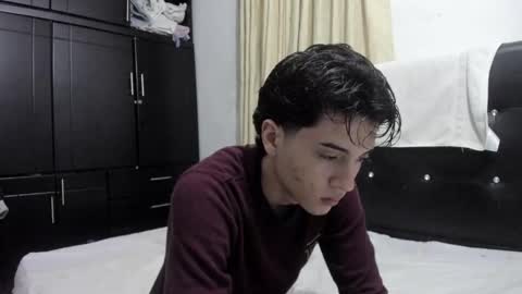 picaszomilos350 online show from January 17, 10:24 am