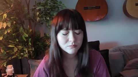 PilloGoddess online show from April 8, 3:04 pm