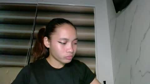 Snapshot of pinay_ak chatting on October 7, 5:42 pm pinay_ak online show from October 7, 5:42 pm