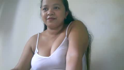 Snapshot of pinaybigboobs4u chatting on March 1, 8:23 am pinaybigboobs4u online show from March 1, 8:23 am