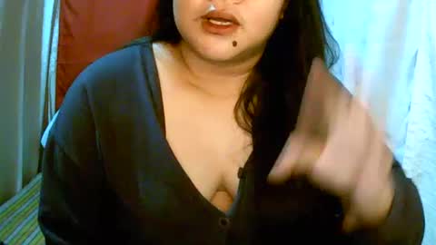Snapshot of pinayjona chatting on February 26, 10:49 am pinayjona online show from February 26, 10:49 am