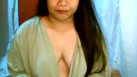 Snapshot of pinayjona chatting on February 5, 12:27 pm pinayjona online show from February 5, 12:27 pm