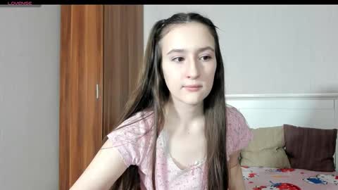 pingviluly online show from September 22, 6:39 am