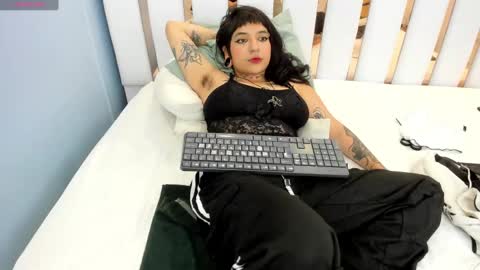 weedcandy ig y twitter xpink dustt online show from February 3, 6:02 am