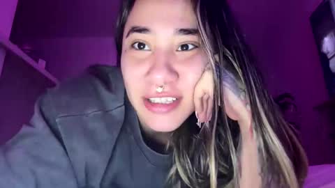 KELLY  online show from November 24, 12:09 am