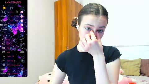 pink_soda33 online show from June 21, 6:09 am