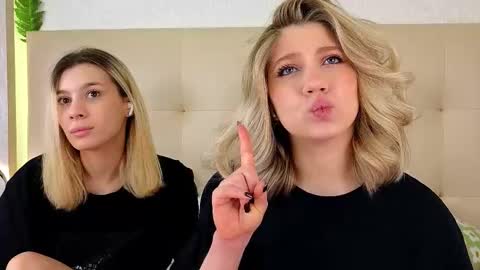 Adele online show from December 15, 9:05 am