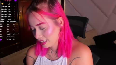 pinkflame_ online show from July 2, 10:04 pm