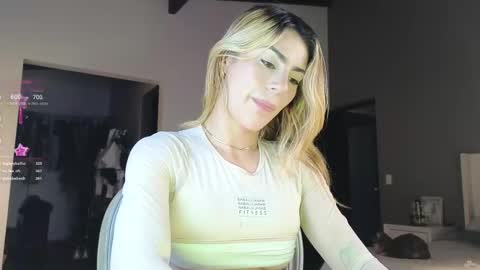 Snapshot of pinkilola chatting on March 11, 12:54 am Pinkilola online show from March 11, 12:54 am