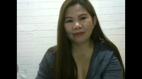 pinkishpusiemom18 online show from December 26, 7:27 pm