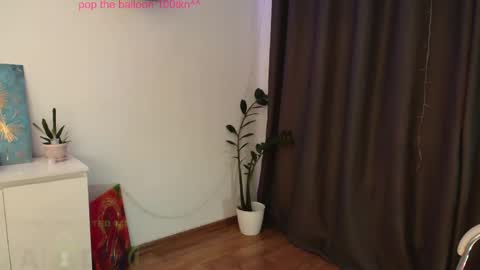 Snapshot of pinkperlita chatting on February 9, 9:37 am Perlita online show from February 9, 9:37 am