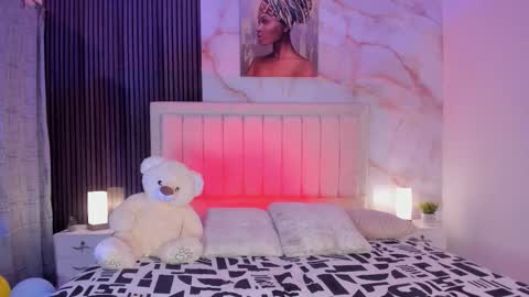 Snapshot of pinky_peach_ chatting on September 23, 4:28 am Peachy online show from September 23, 4:28 am